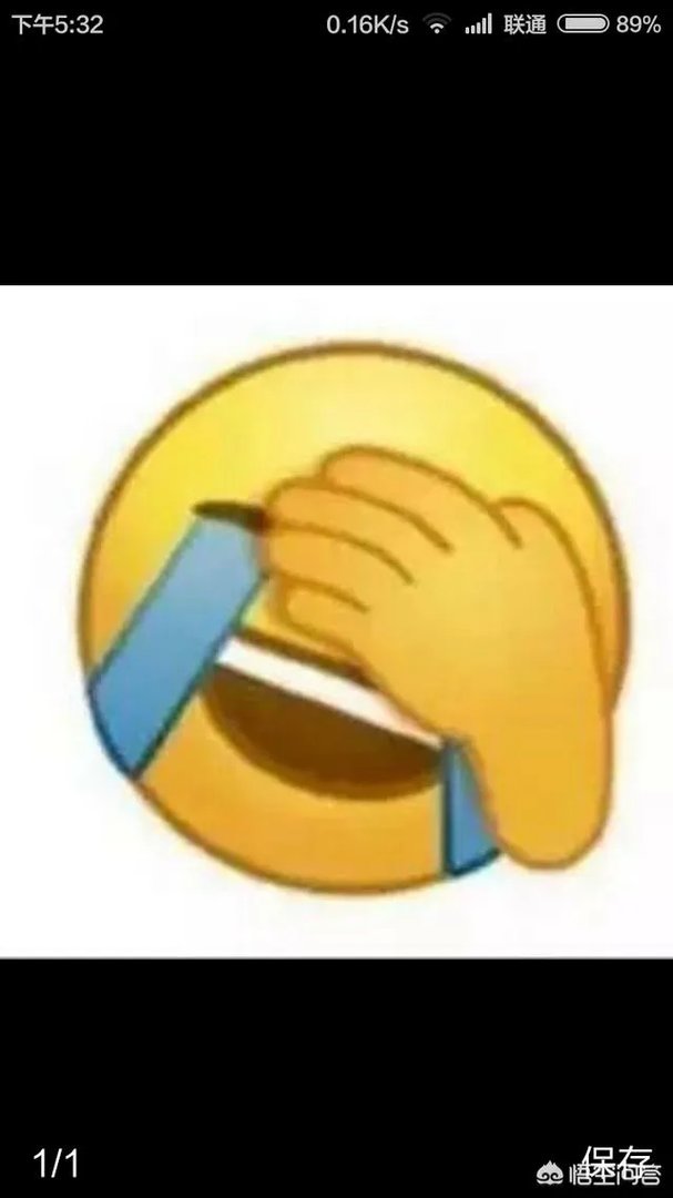 长春一男子火车站有偿插队代买票：每张20元，这是否违法，你怎么看？