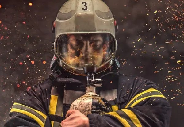 消防员吃水饺认出妈妈的味道，为何他们很少有节假日？