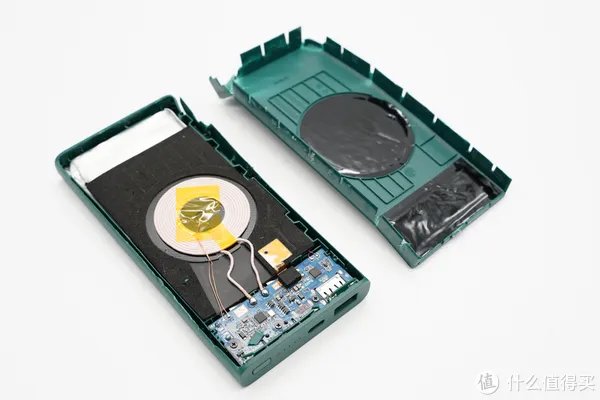 紫米移动电源拆解