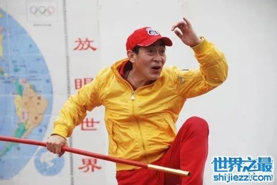 六小龄童去世了吗，章金莱(本名)没死还报警了 