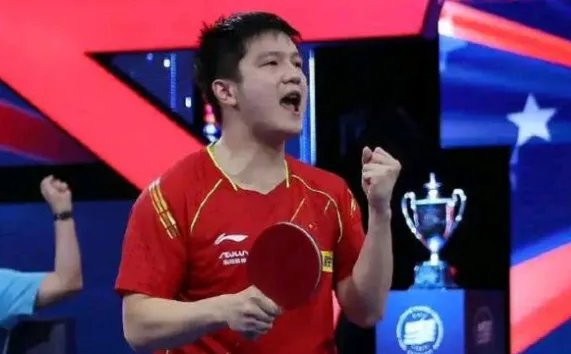 樊振东夺冠后接受采访，肚子却饿的咕咕叫，他为什么会这么搞笑？