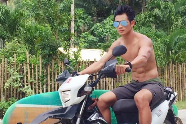 杜达雄和他的男体们 这些男人们身材很壮