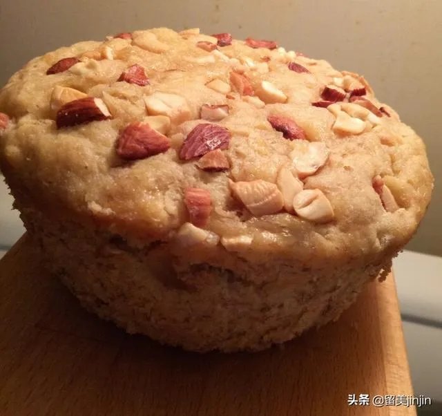 美剧中的外国人一顿饭只吃了个三明治就行了，他们饭量真的那么小吗？