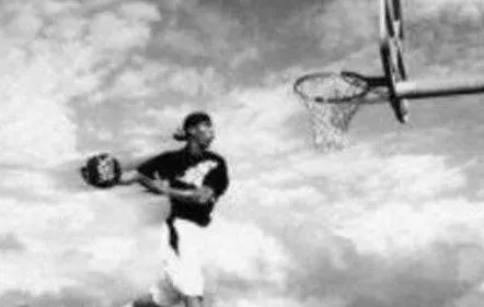 “垂直弹跳”的纪录保持者-小羊厄尔·麦尼考尔特的人物介绍