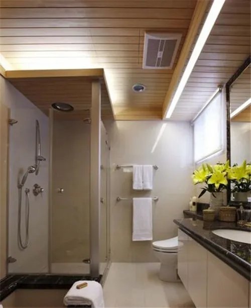 卫生间吊顶装修效果图 实用美观卫生间吊顶设计