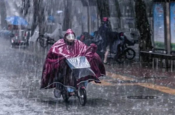 郑州地铁5号线遇难者名单公布，谁该为这些人的死负责？