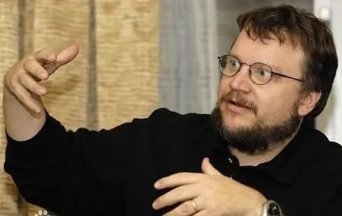 获金狮奖的《水形物语》的导演是谁？