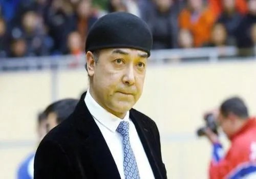 伊恩·克拉克与新疆男篮俱乐部签约后，新疆队实力如何？能否与广东一战？