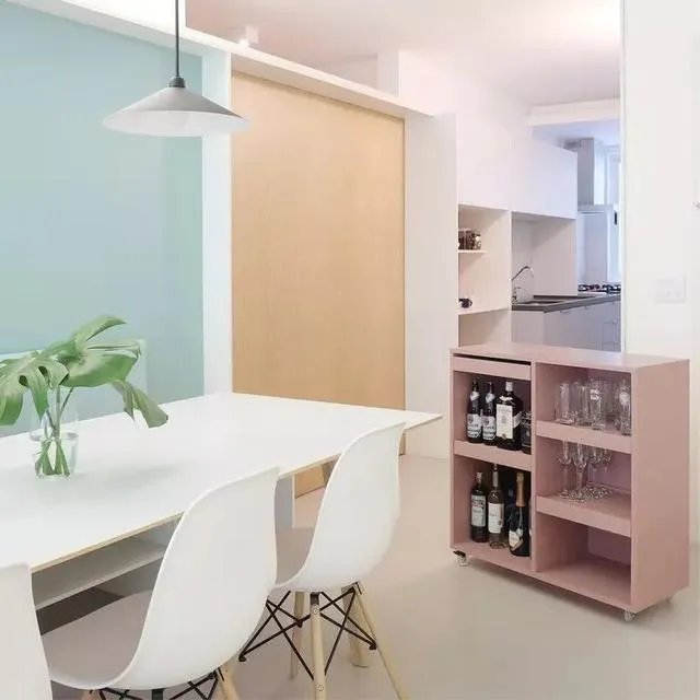 用80平打造超省空间的移动公寓