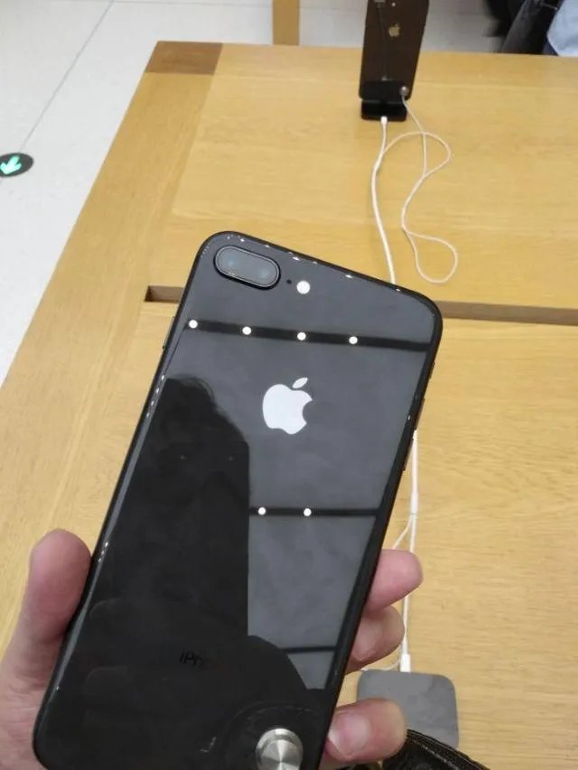 iPhone8哪个颜色好看？