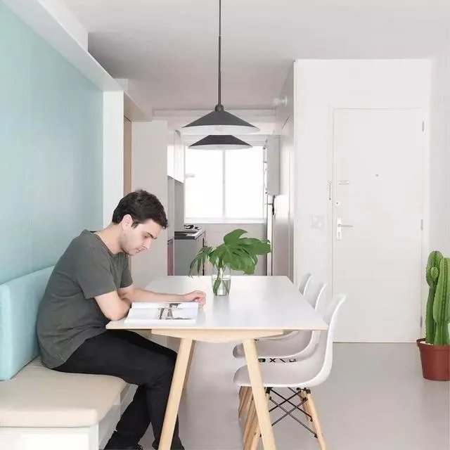 用80平打造超省空间的移动公寓