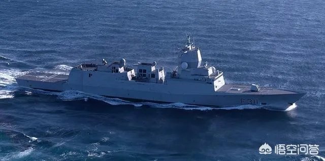 挪威护卫舰被撞沉和俄罗斯航母被砸出大洞相比谁更尴尬？对此你怎么看？