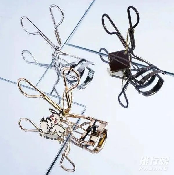 植村秀睫毛夹真假对比_植村秀睫毛夹真假辨别图