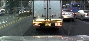 上原亚衣教你开胯深蹲 动图 不先舔舔吹着能舒服吗？