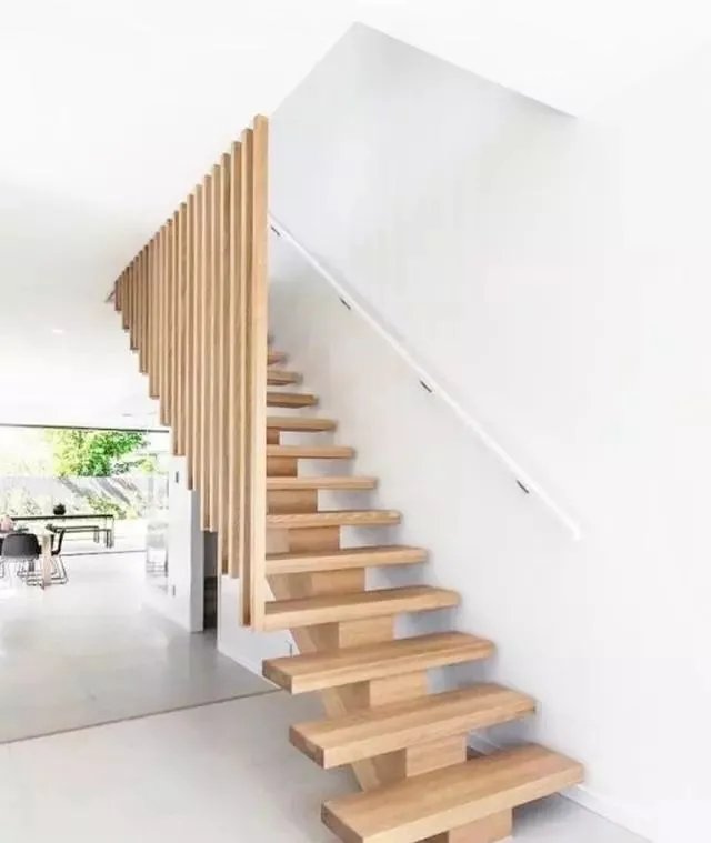 这样的楼梯，让人看了就忍不住想要拥有，我家的楼梯只能叫梯子！