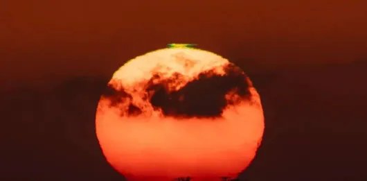 福建平潭现罕见太阳绿闪，当地气象局如何解释此现象？