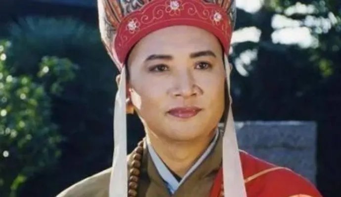 唐僧是金蝉子的第十世转世，那他前九世在干什么？