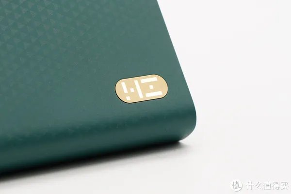 紫米移动电源拆解