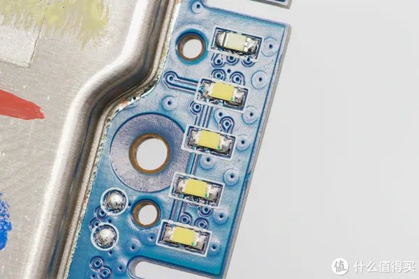 紫米移动电源拆解