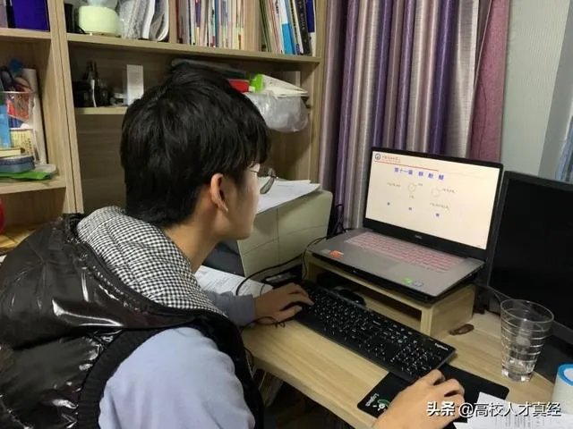 现在湖北没有解封、小孩要回贵州读书怎么办？