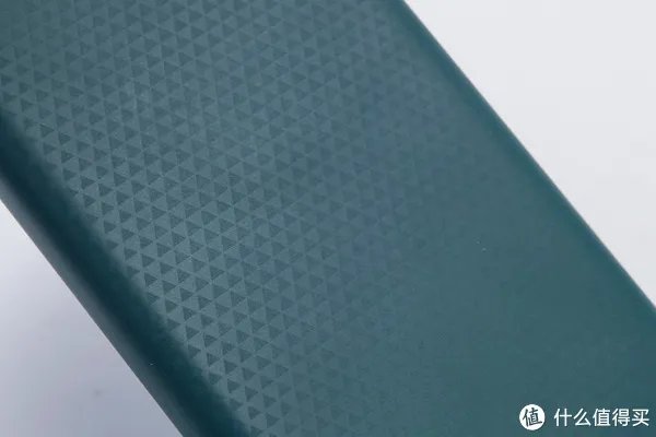 紫米移动电源拆解