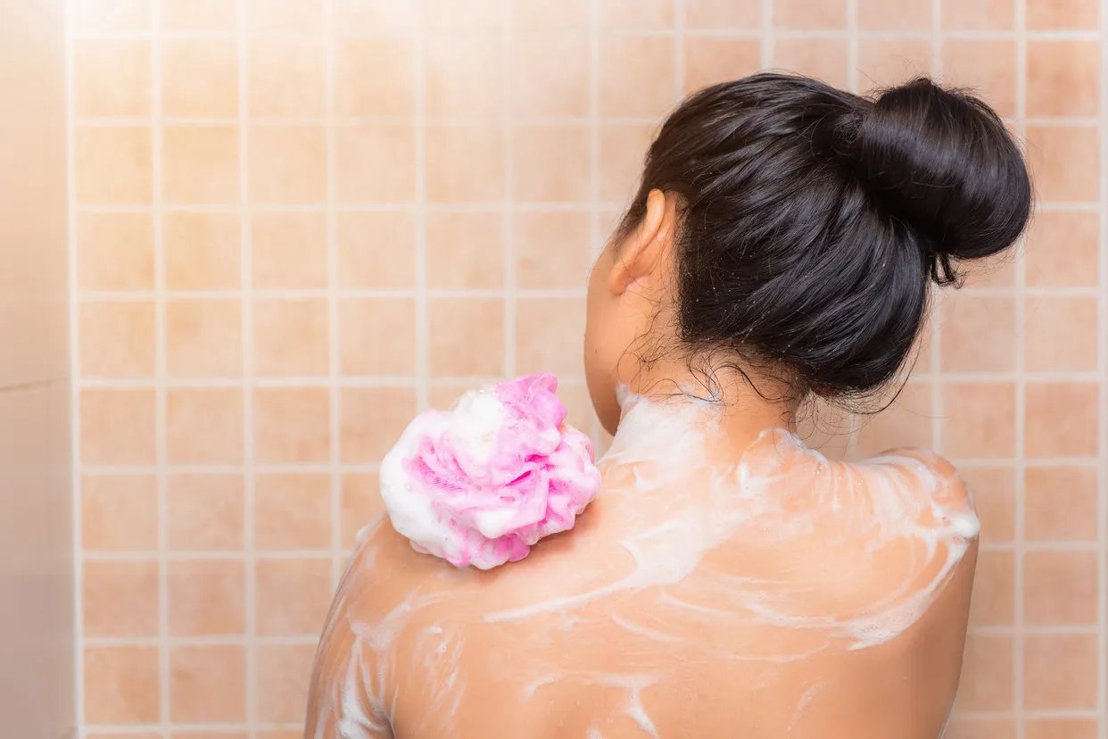 新冠感染发烧可以洗澡吗