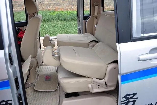 6万左右买哪个牌子的MPV好？