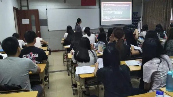 江苏徐州全市暂停线下教学,这背后的原因是什么?