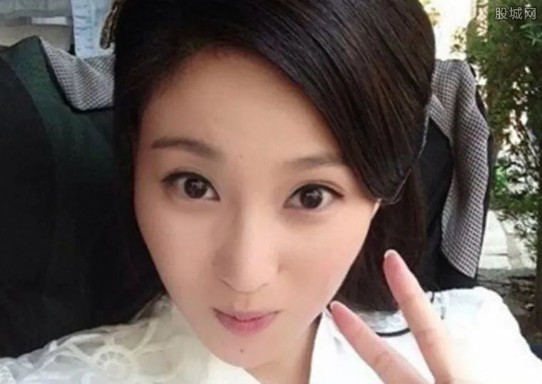 侯梦莎结婚了吗 侯梦莎与任柯诺关系大揭秘