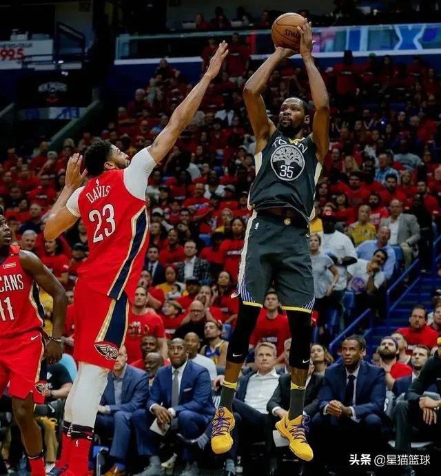 因为说错了话, 杜兰特不得不向球迷道歉, 情商比起詹姆斯差了好远