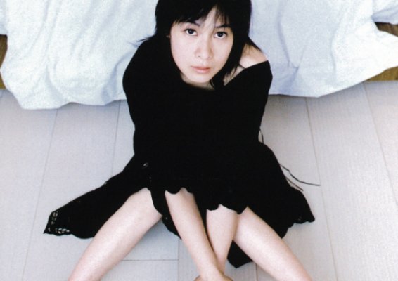 当爱在靠近 歌词