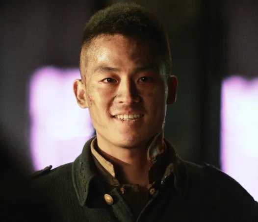 华谊辟谣八佰霸王条款