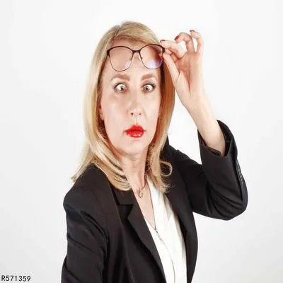 为什么眼睛红血丝多 眼睛红血丝多与四个原因密切相关