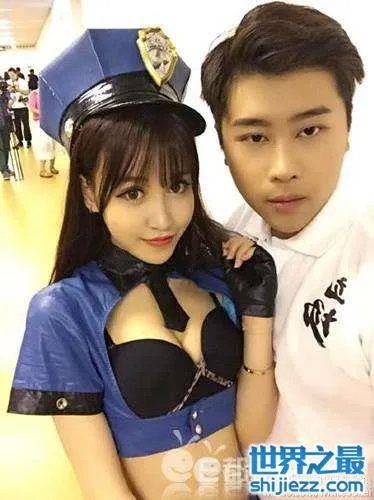 电竞女神赵梦玥夹腿门事件曝光，遭沈佳麒夹腿非礼 