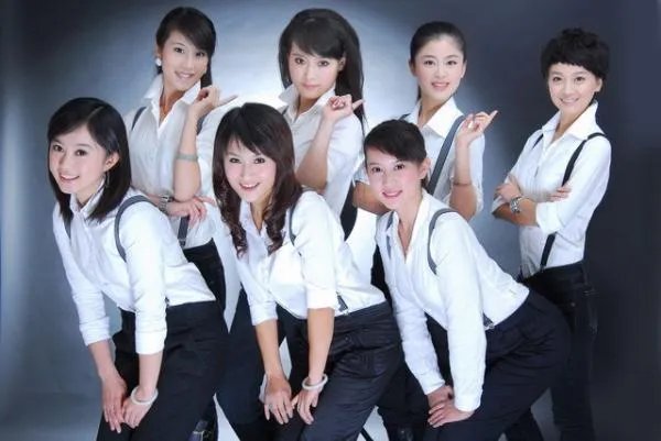 新闻女生组的介绍