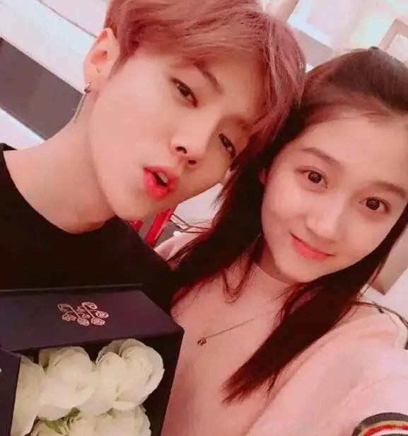 关晓彤鹿晗最新消息 他俩分手了没有2022