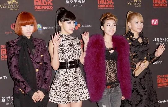 2015韩国mama颁奖典礼 2NE1完整体回归