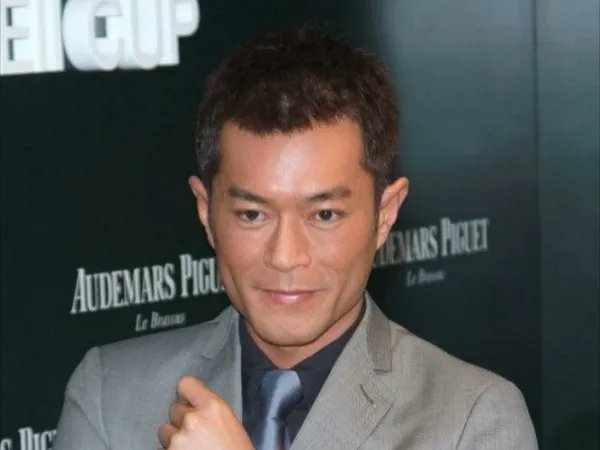 网传古天乐一捐献小学荒废多年，事情的真相到底是什么？