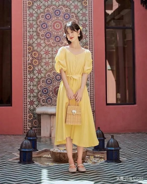 最近被“淡黄色的长裙”洗脑了，有没有淡黄色长裙推荐？