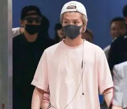 你是如何看待偶像歌手鹿晗的穿搭的？