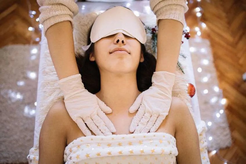 怎么帮女朋友按摩丰胸