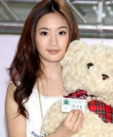 林依晨个人档案介绍 因为《十八岁的约定》而出道