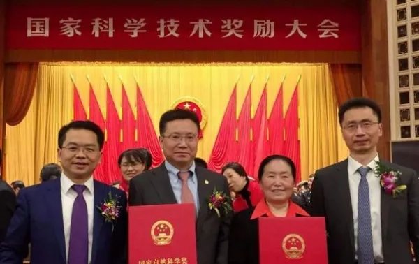 成都大学校长王清远有哪些“功绩”？