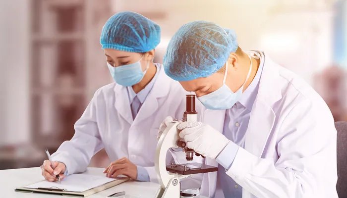 第一个获得诺贝尔奖的人是谁