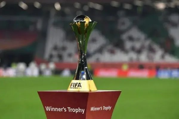 你如何看待日本放弃2021届世俱杯举办权这件事？