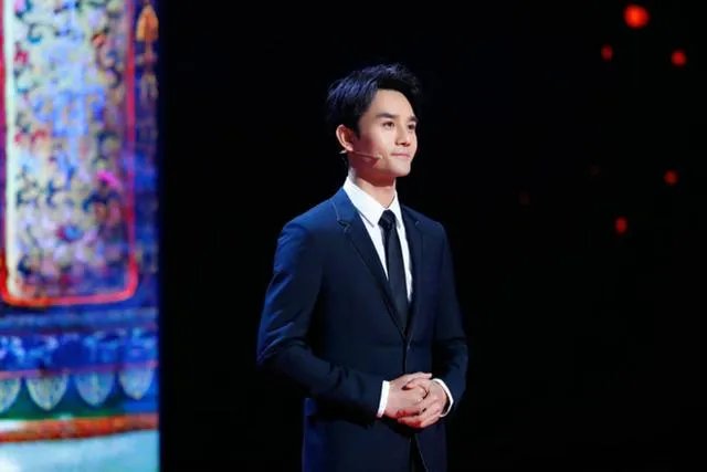 你认为央视综艺《国家宝藏》怎么样？