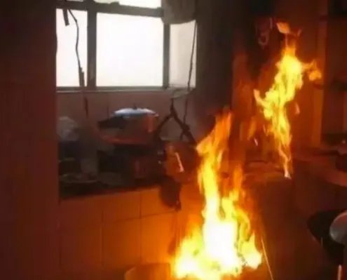 天津一小区发生燃气爆炸，居民楼直接炸出大坑，该小区是否存在安全隐患？