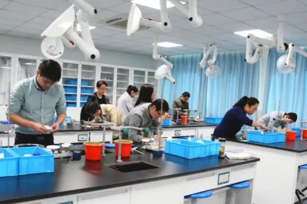 南京航空航天大学实验室爆燃2死9伤，导致爆炸的原因是什么？