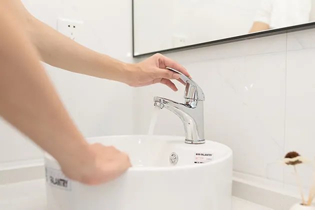 【水龙头感应器】水龙头感应器的工作原理 水龙头感应器怎么维修呢