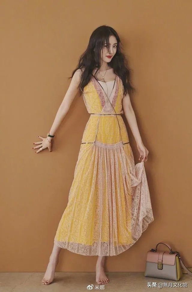 最近被“淡黄色的长裙”洗脑了，有没有淡黄色长裙推荐？